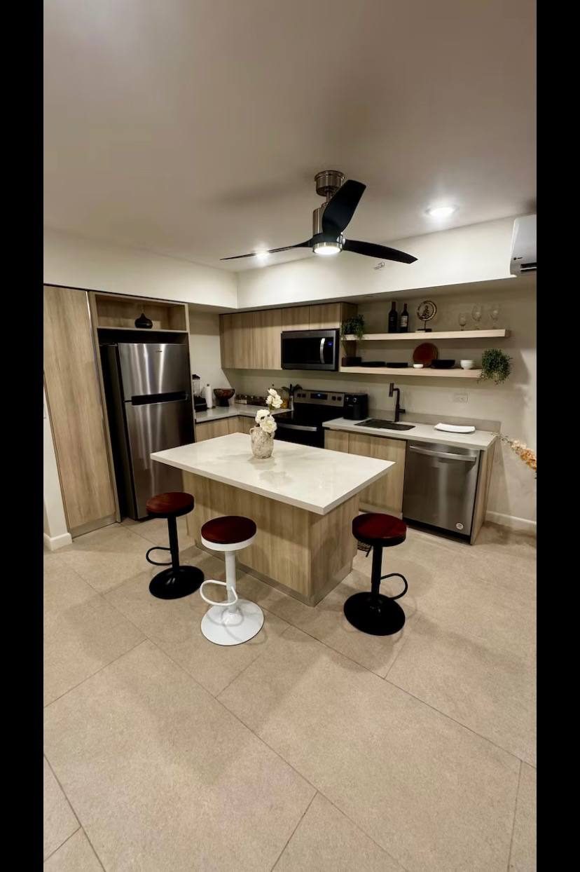 Fully equipped modern kitchen with island