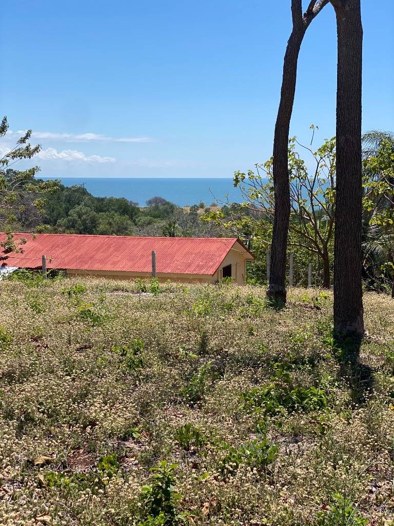 Guacalillo · Ocean & Mountain Views