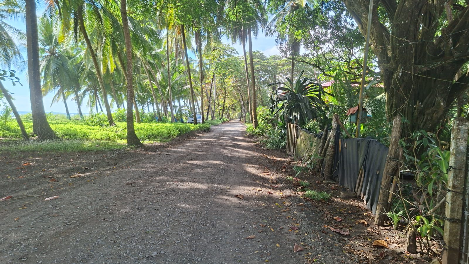 Palo Seco Beach Lot