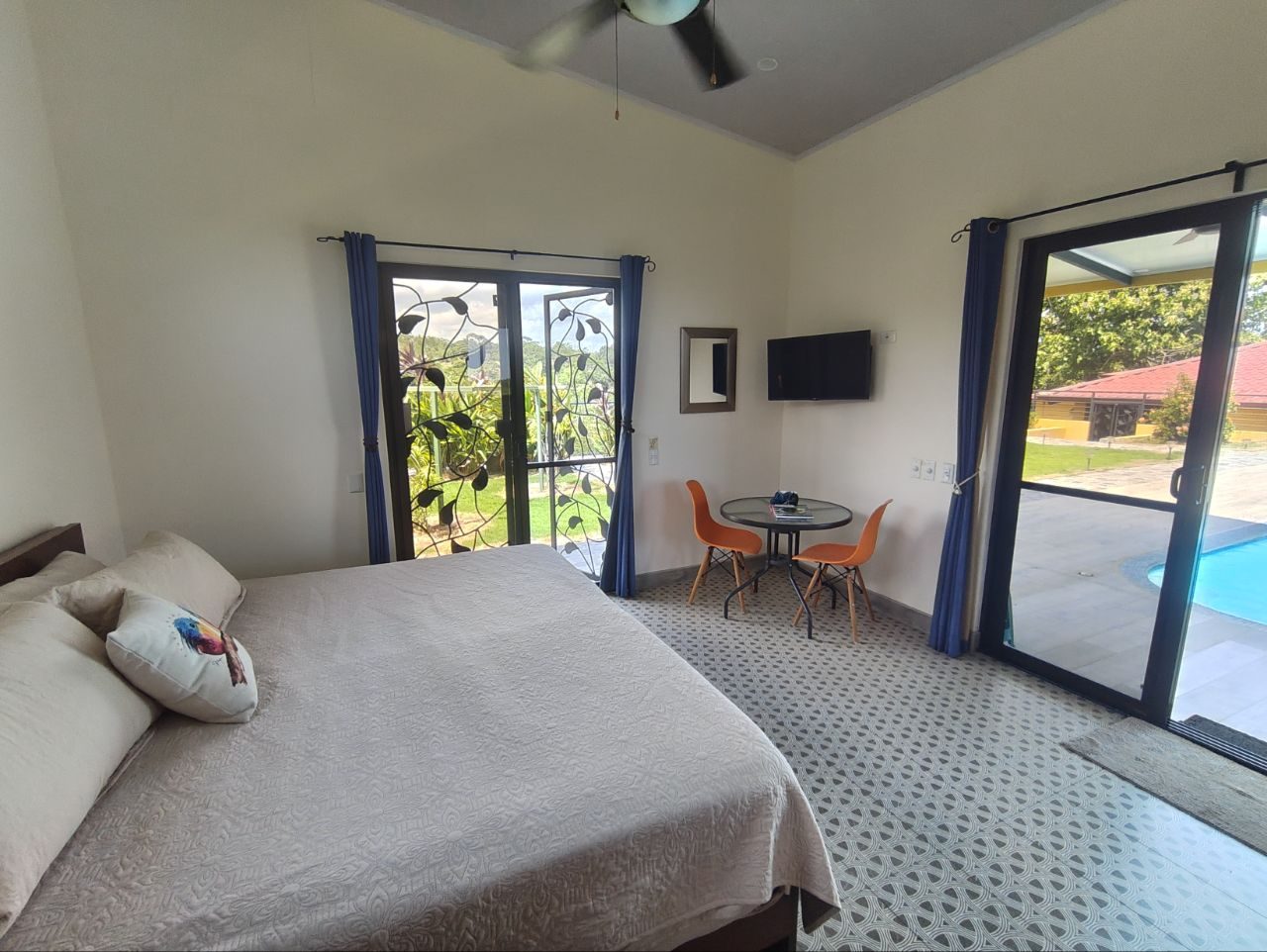 Guest studio bedroom with pool access
