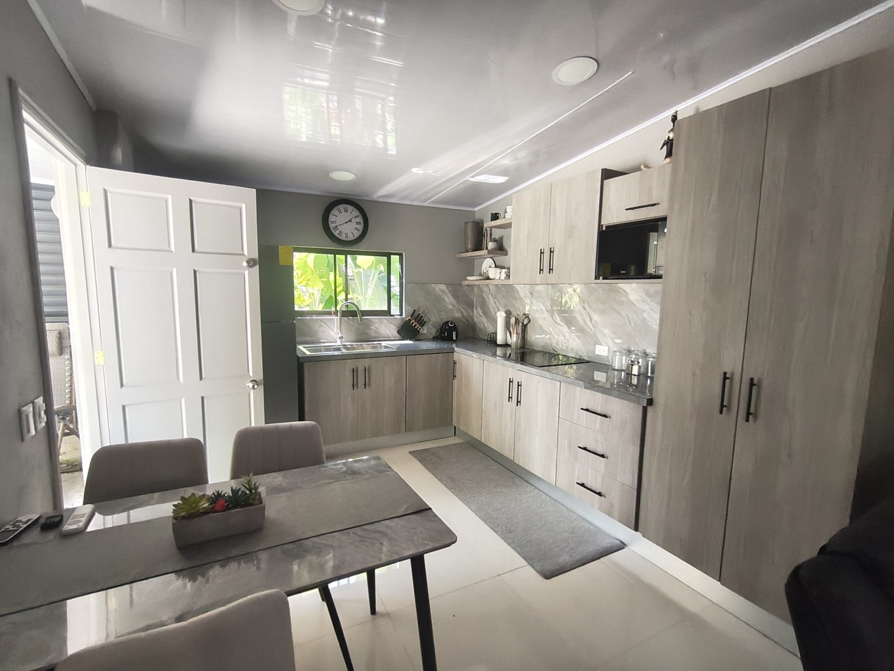 Casita kitchen