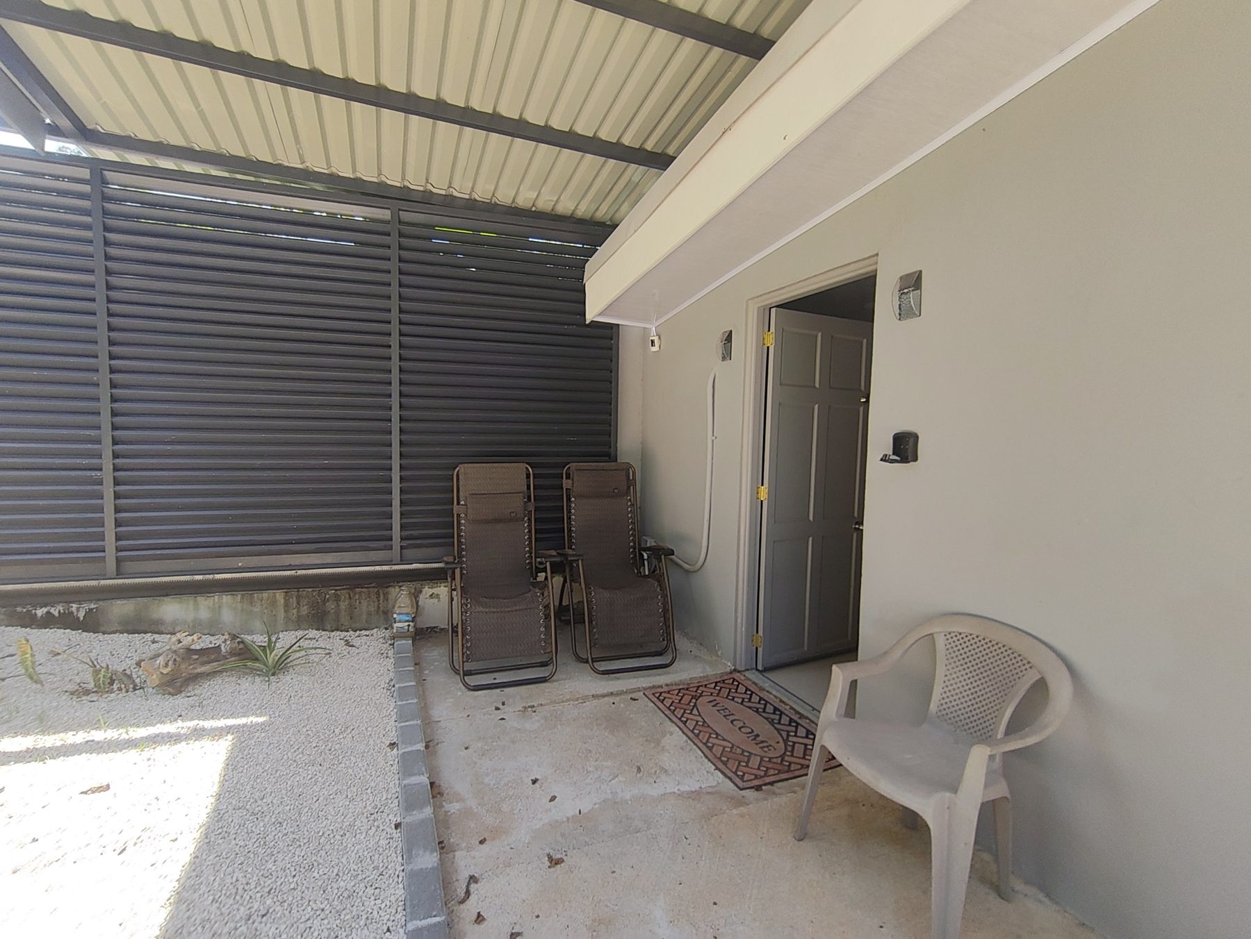 Casita covered patio